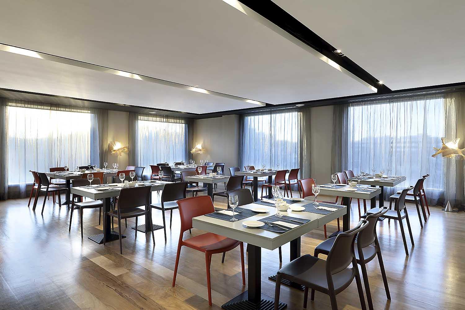 Eurostars Madrid Congress Hotel Алкобендас Екстериор снимка