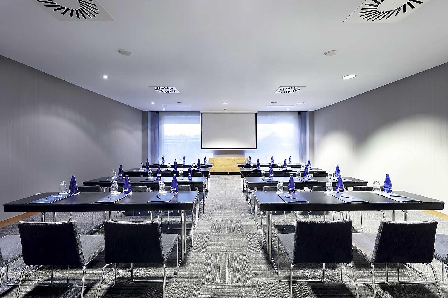 Eurostars Madrid Congress Hotel Алкобендас Екстериор снимка