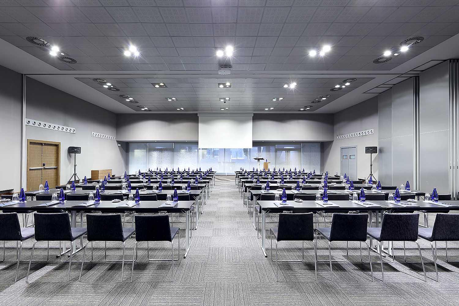 Eurostars Madrid Congress Hotel Алкобендас Екстериор снимка