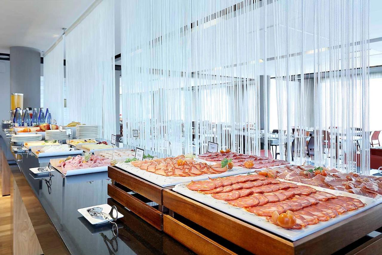 Eurostars Madrid Congress Hotel Алкобендас Екстериор снимка